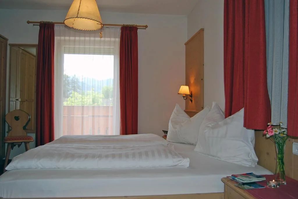 Double/Twin Room — Gasthof Weidmannshof