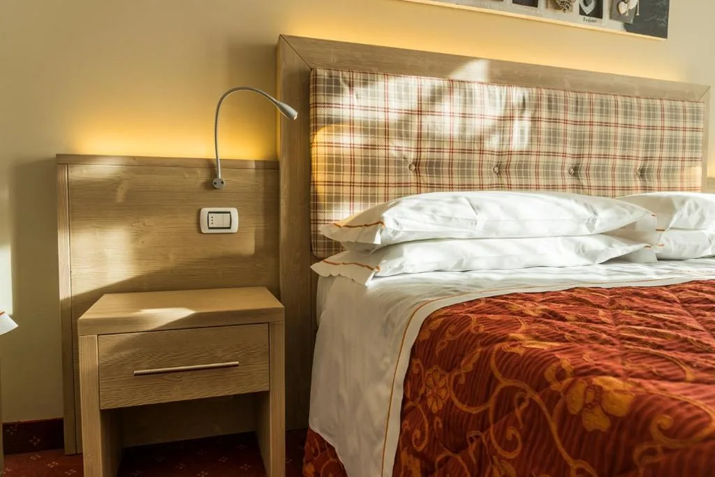 Double/Twin Room — Hotel Alpina