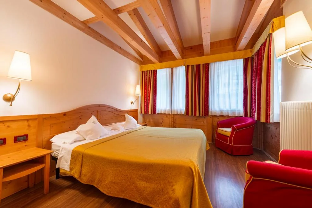 Camera Matrimoniale/Doppia con Letti Singoli — Hotel Alpino Al Cavalletto