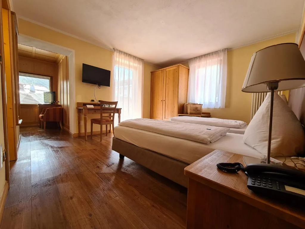 Camera Matrimoniale/Doppia con Letti Singoli — Hotel Astoria