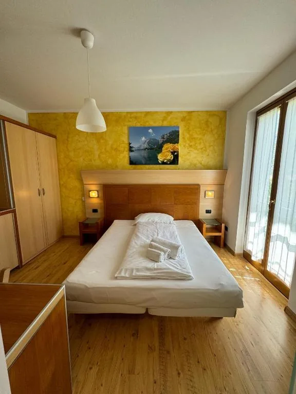 Camera Matrimoniale/Doppia con Letti Singoli — Hotel Garnì Delle Rose