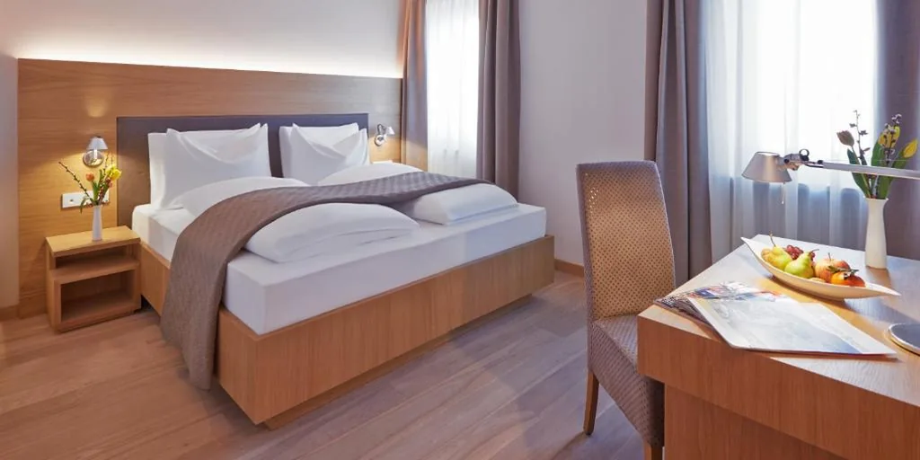 Double Room with Twin Beds — Hotel Post Gries