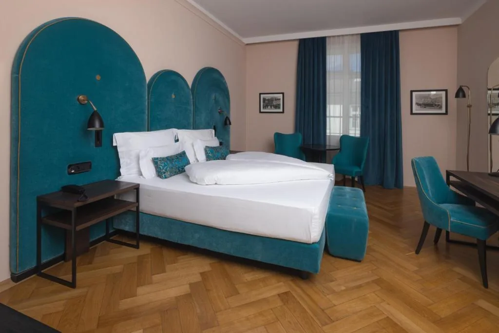 Twin/Double Room with Single Beds — Stadt Hotel Città
