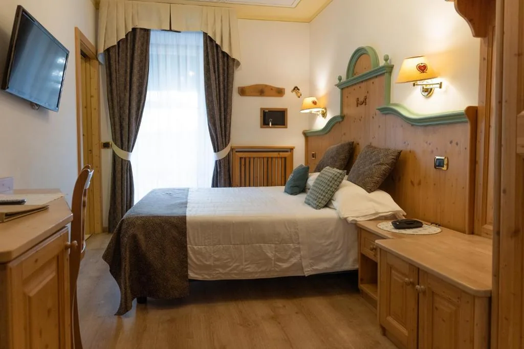 Camera Matrimoniale Economy — Alexander Hotel Alpine Wellness Dolomites
