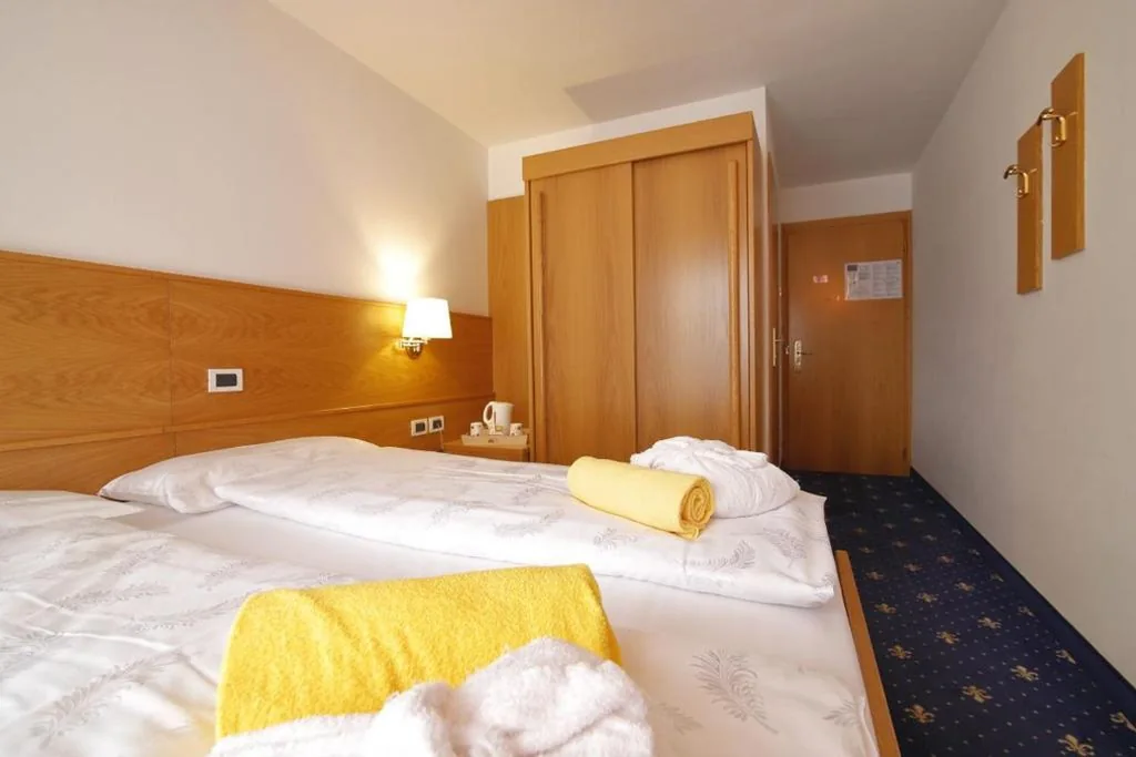 Camera Matrimoniale Economy — Hotel Fanes Suite & Spa