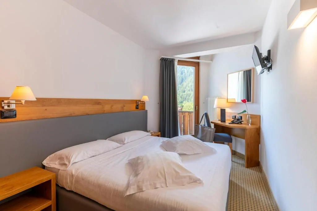 Camera Matrimoniale Economy — Royal Olympic Hotel