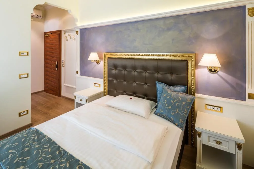 Economy Double Room — Windsor Merano Hotel & Suites