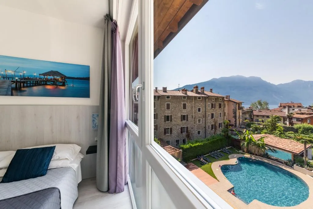 Camera Matrimoniale — Hotel Canarino