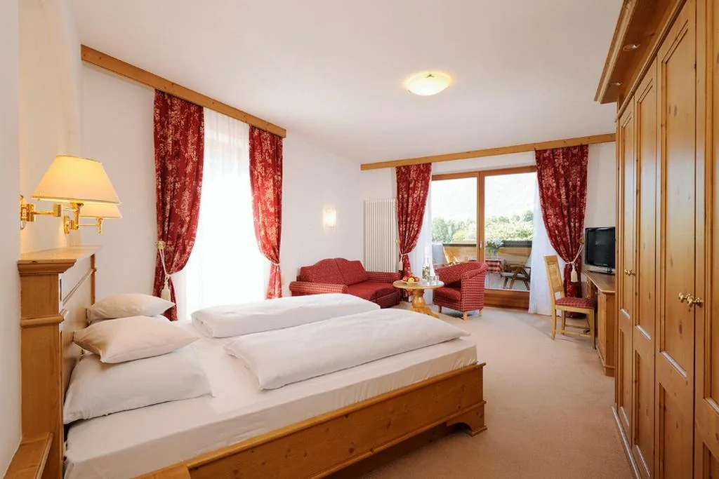 Camera Matrimoniale — Hotel Garni Partaneshof