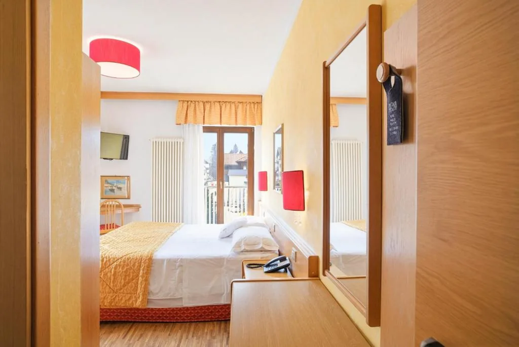 Camera Matrimoniale — Hotel La Bussola
