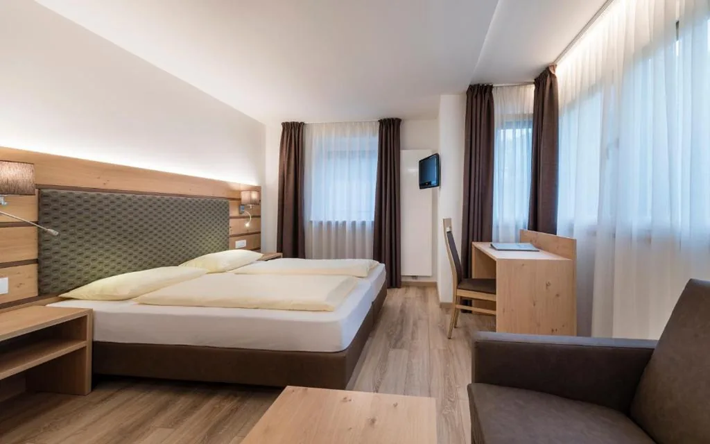 Camera Matrimoniale — Hotel La Pineta