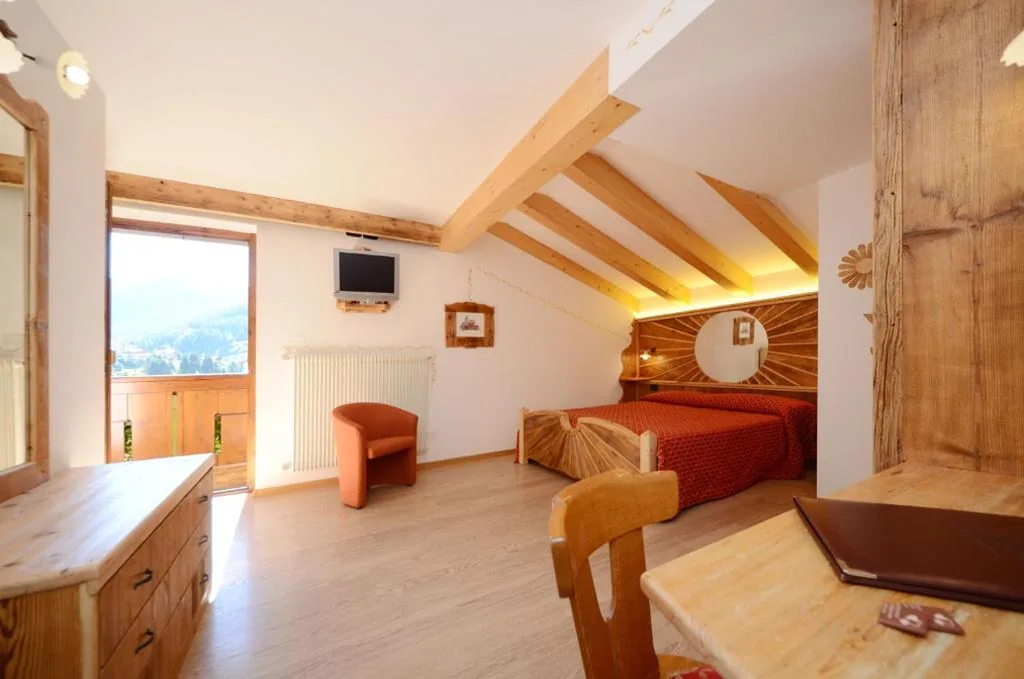 Camera Matrimoniale — Hotel La Soldanella