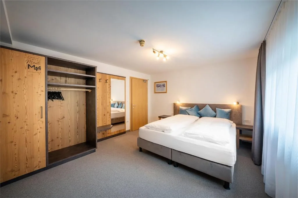 Double Room — Hotel Monte44