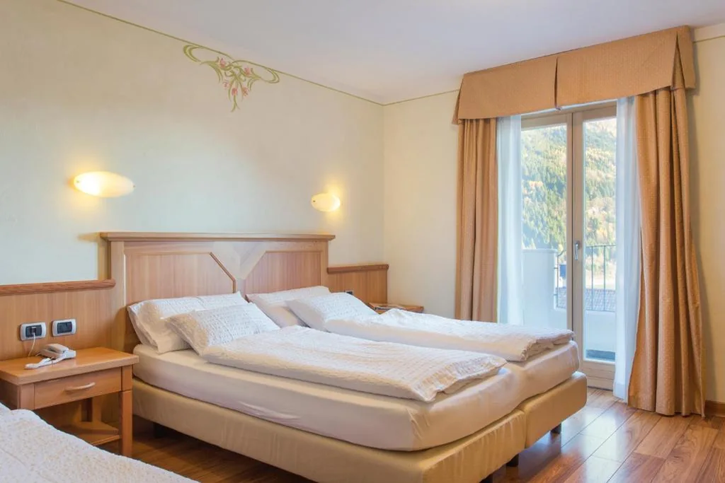 Double Room — Hotel Panorama