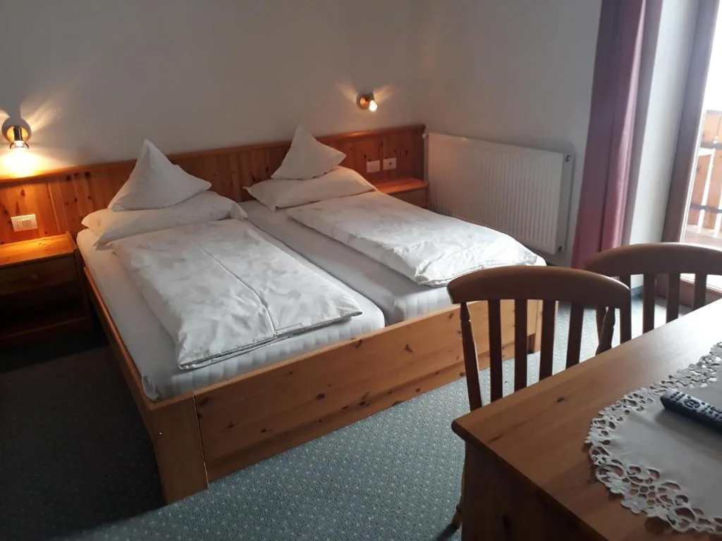 Camera Matrimoniale — Hotel Pension Moarhof