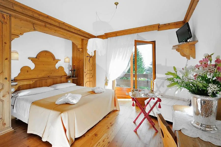 Camera Matrimoniale — Hotel Touring