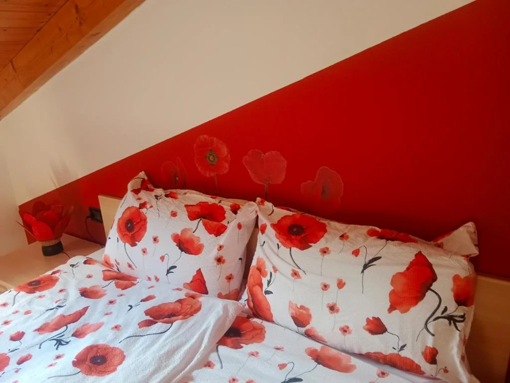 Attic Double Room — Bed and Breakfast Galet