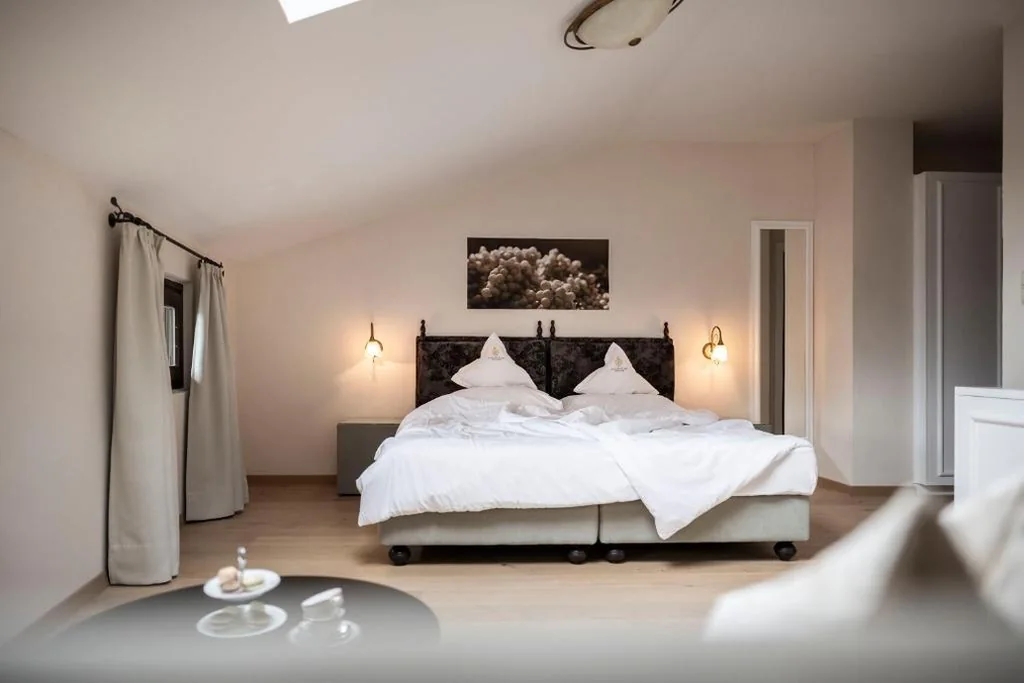 Attic Double Room — Schloss Plars wine & suites