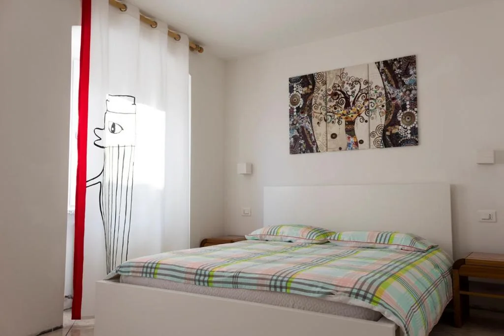 Double Room — Marigold
