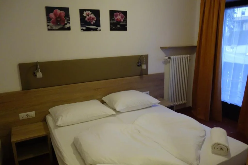 Double Room — Pension Volgger