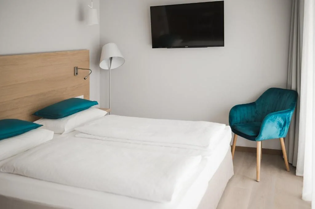 Small Double Room — Hotel Wiesenhof