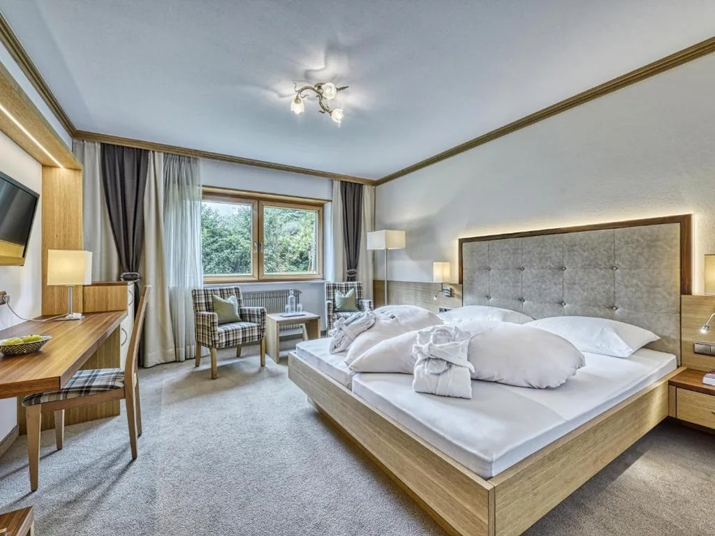 Camera Matrimoniale - Senza Aria Condizionata e Balcone — Hotel Traubenheim