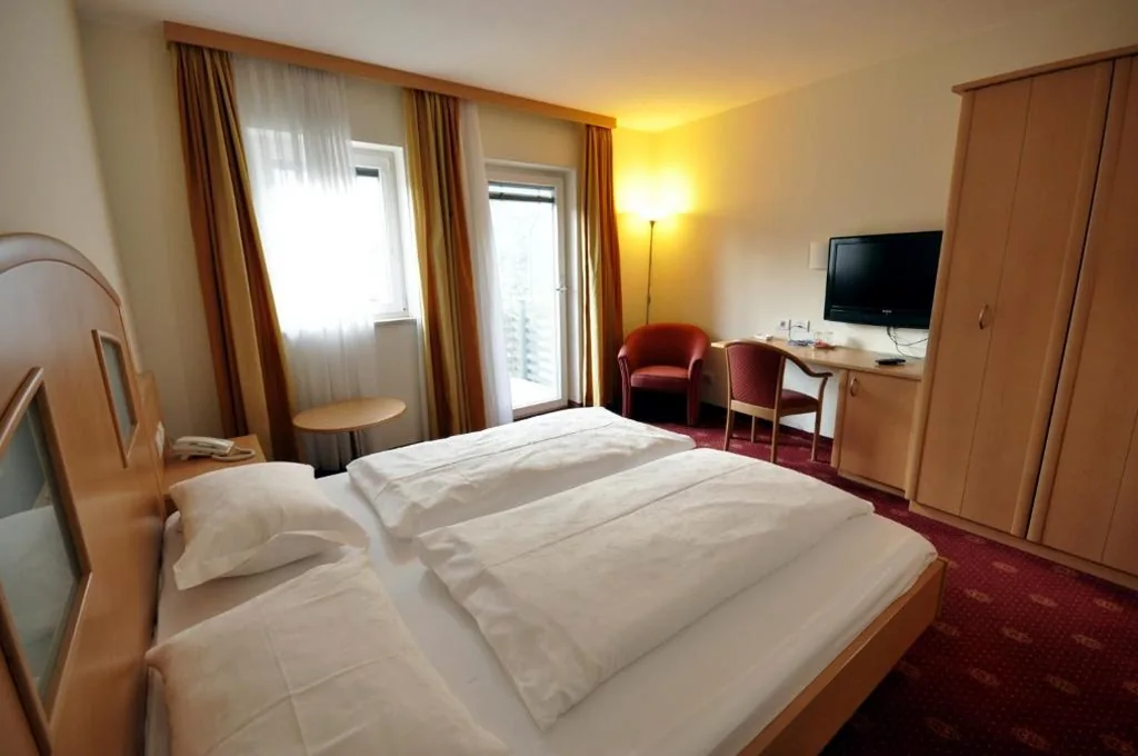 Camera Matrimoniale Standard — Cityhotel Tallero