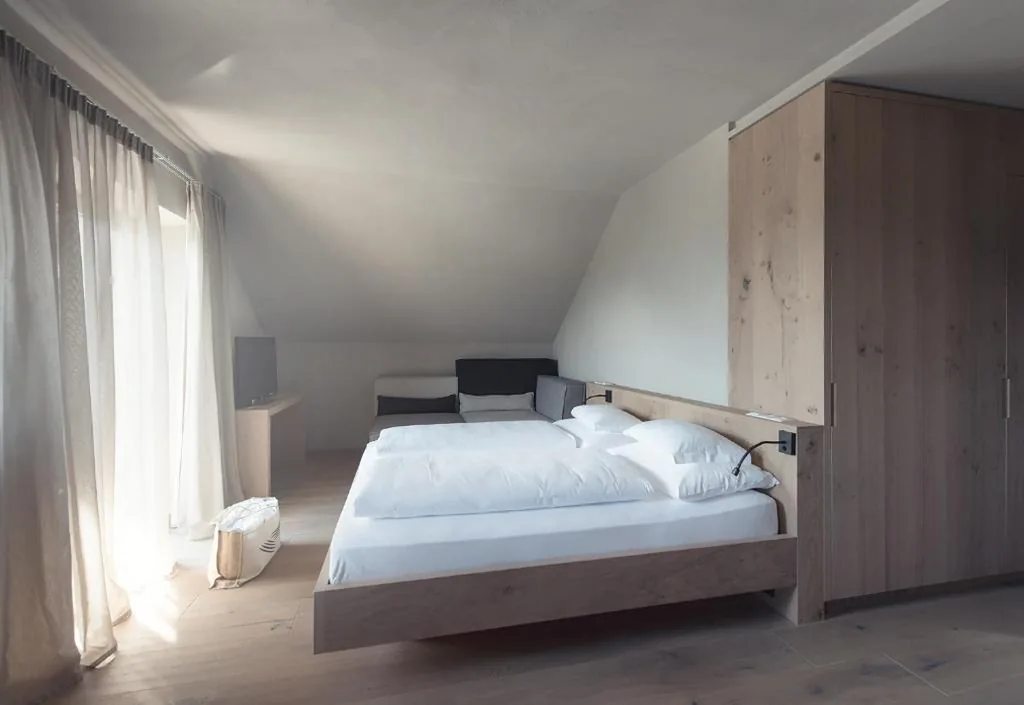 Standard Double Room — Das Wanda