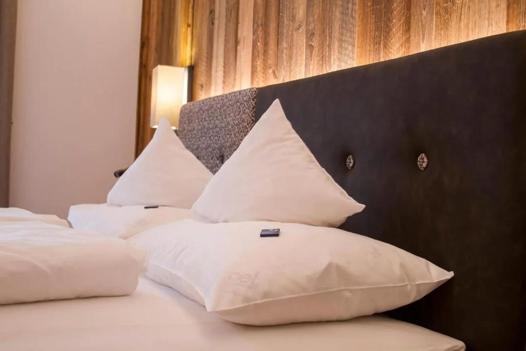 Standard Double Room — Hotel Belaval