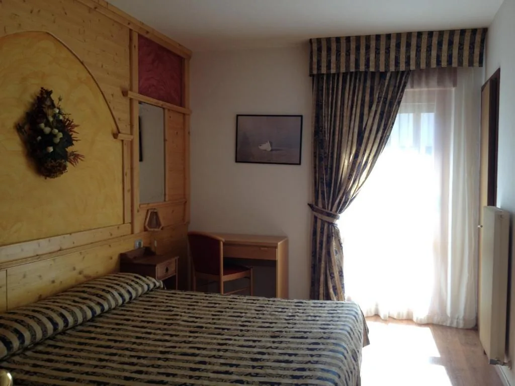 Camera Matrimoniale Standard — Hotel Dal Bon