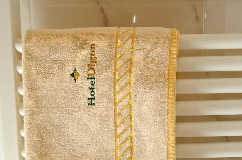 Camera Matrimoniale Standard — Hotel Digon