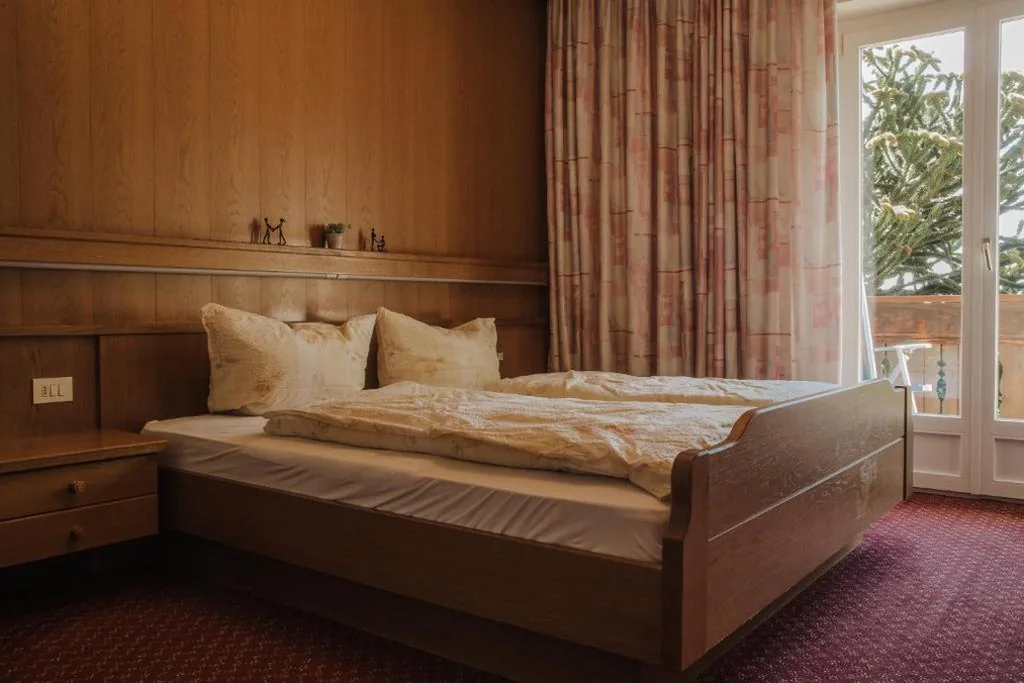 Camera Matrimoniale Standard — Hotel Elisabeth