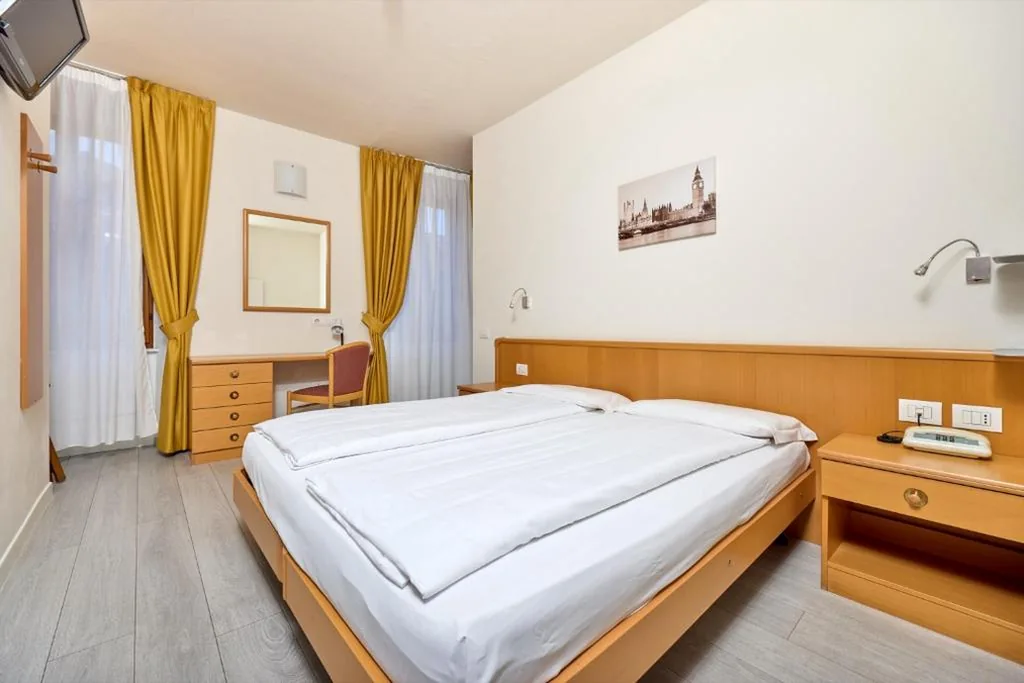 Camera Matrimoniale Standard — Hotel Geier