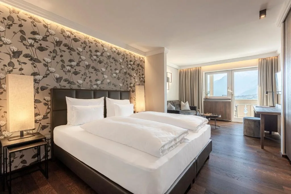 Standard Double Room — Hotel Resmairhof