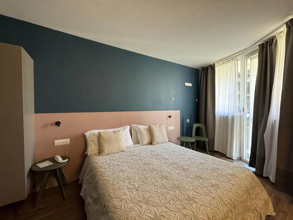 Camera Matrimoniale Standard — Hotel Royal