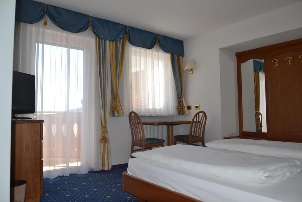 Standard Double Room — Hotel Scoiattolo