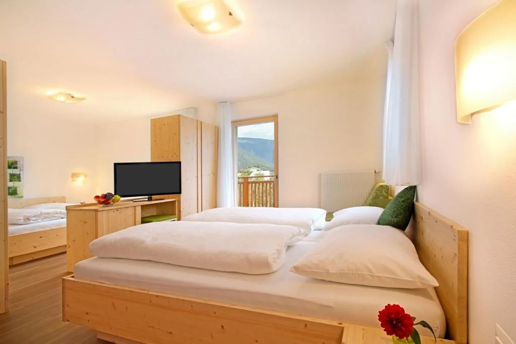 Standard Double Room — Pension Auerhof