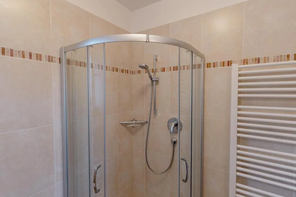 Standard Double Room — Pension Lahn