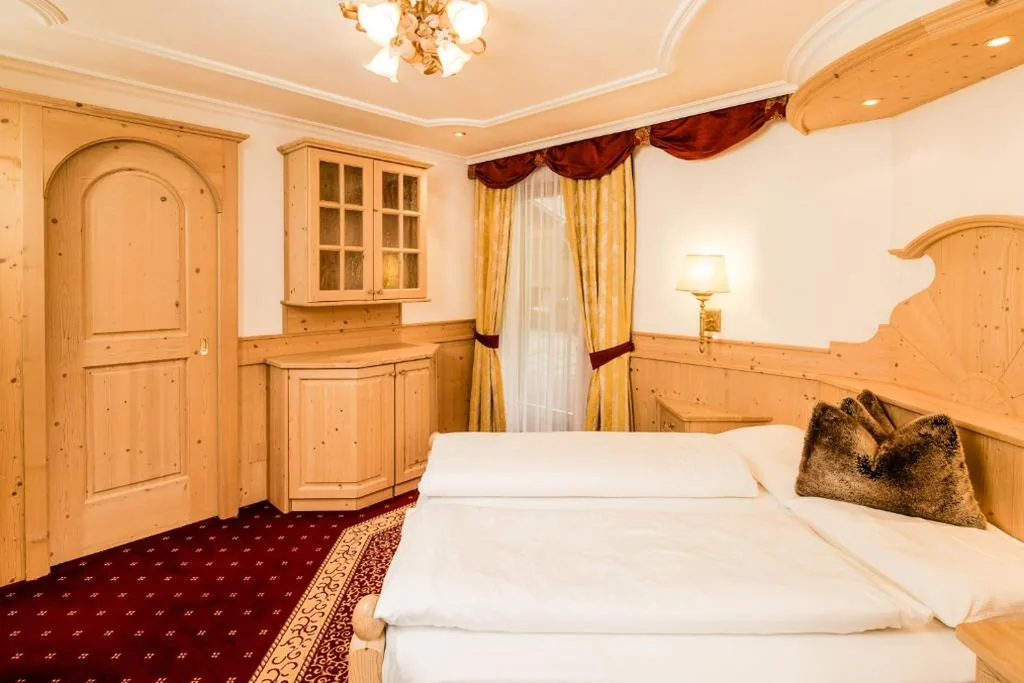 Camera Matrimoniale Standard — Romantik & Family Hotel Gardenia***S