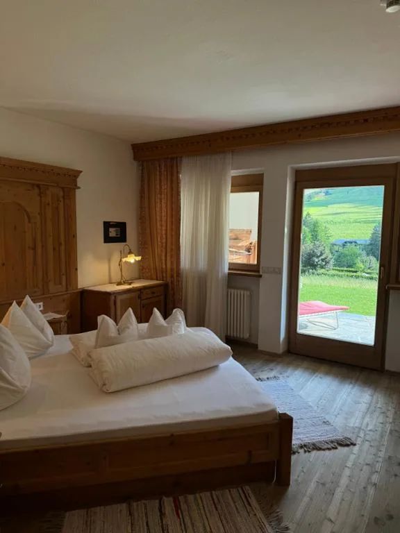 Camera Matrimoniale Superior — Al Plan, A mountain moving hotel