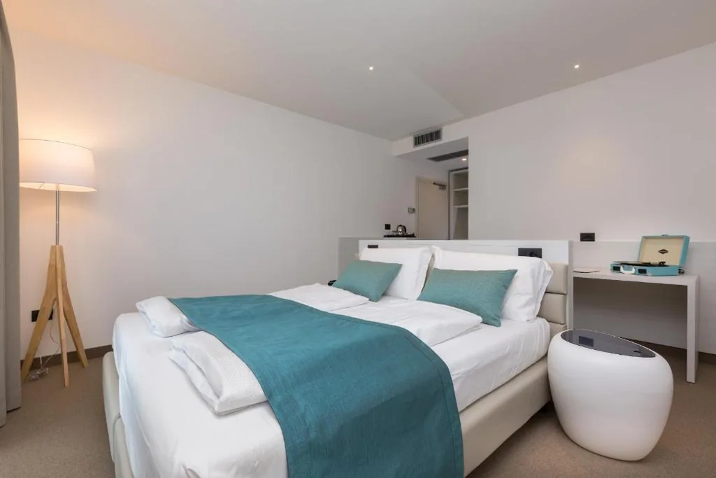 Superior Double Room — Brione Green Resort