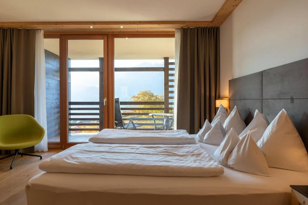Camera Matrimoniale Superior con Balcone — Hotel Fischer