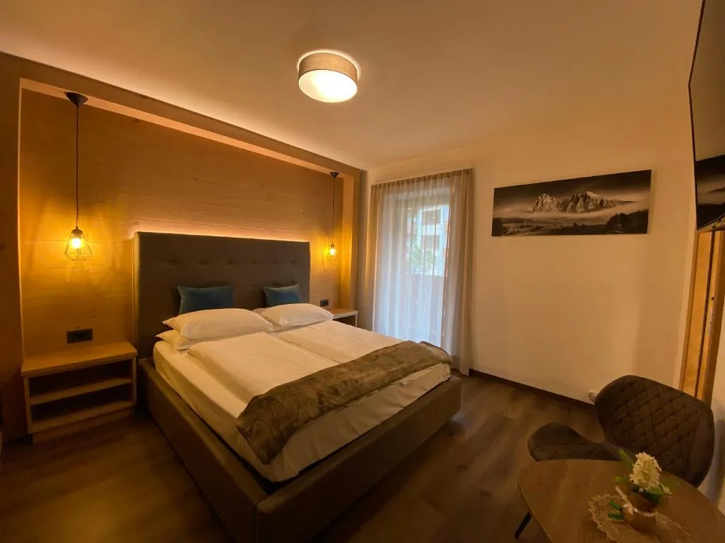 Camera Matrimoniale Superior con Balcone — Hotel Garni Walter