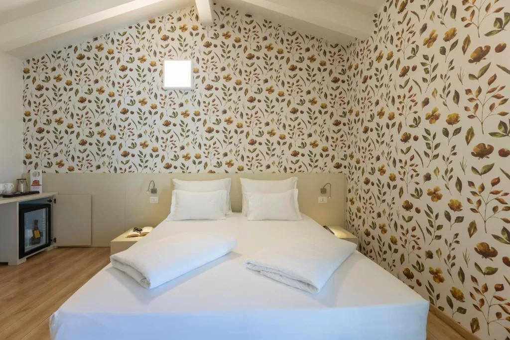 Camera Matrimoniale Superior con Balcone — MySEELE Garda Active Hotel