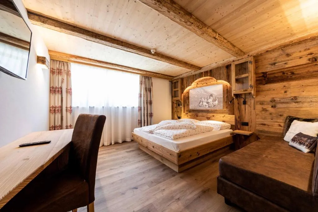 Camera Matrimoniale Superior — Garni Hotel Residence Diamant