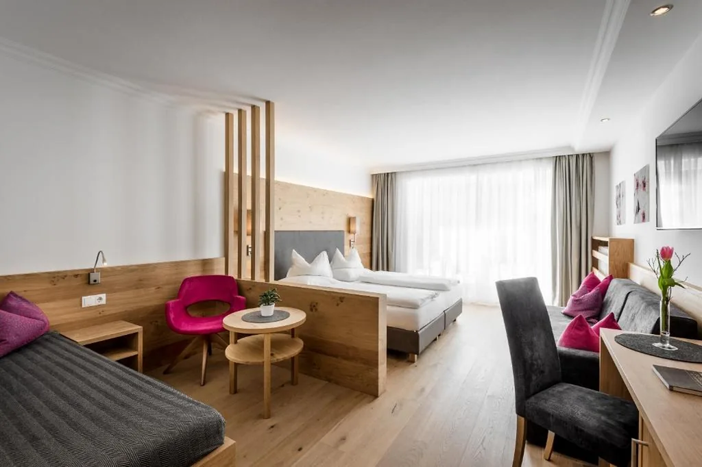 Superior Double Room — Hotel Grones