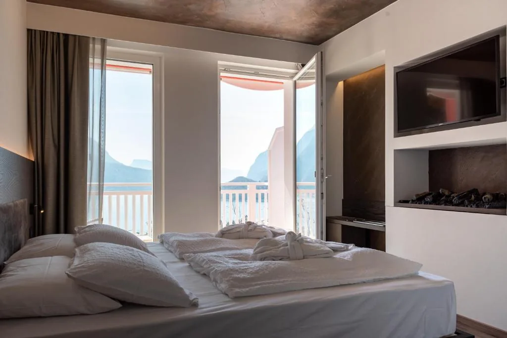 Camera Matrimoniale Superior — Hotel Londra Slow Living Molveno