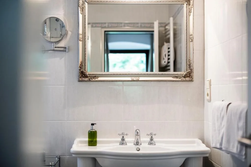 Superior Double Room — Schloss Plars wine & suites