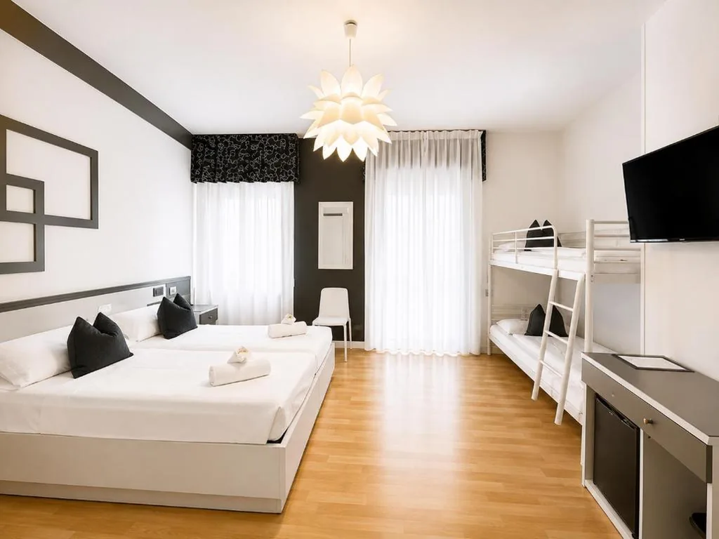 Quadruple Room — Athos Hotel
