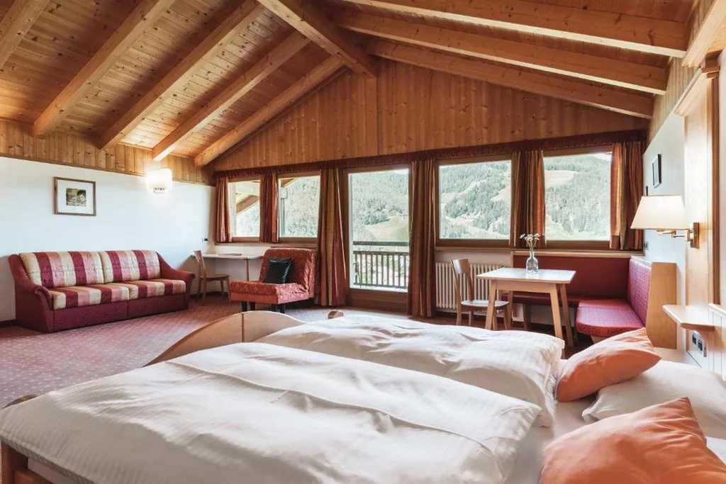Quadruple Room — BergHotel Majarei